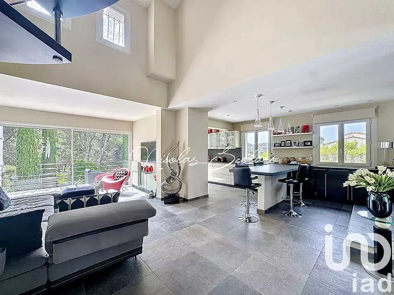 Maison, 223 m²
