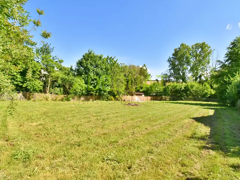 Terrain, 760 m²