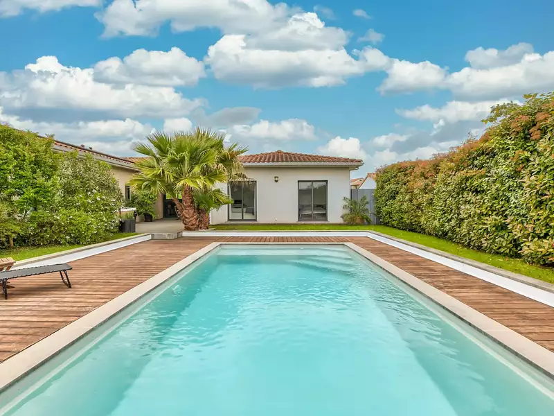 Maison, 200 m²