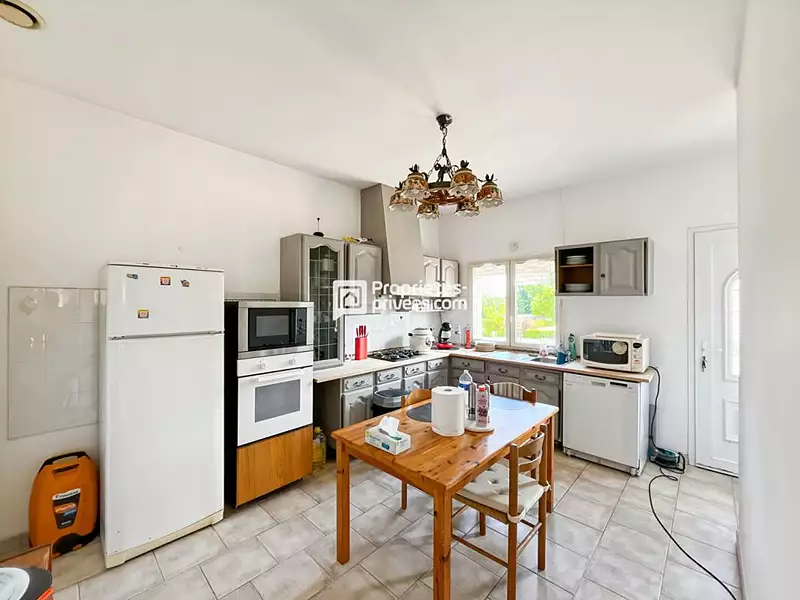 Maison, 220 m²