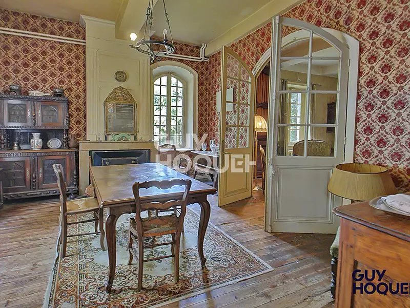 Maison, 303,84 m²