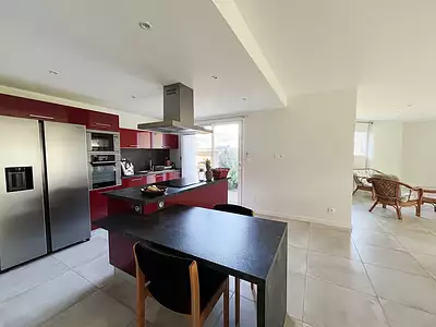 Maison, 220 m²
