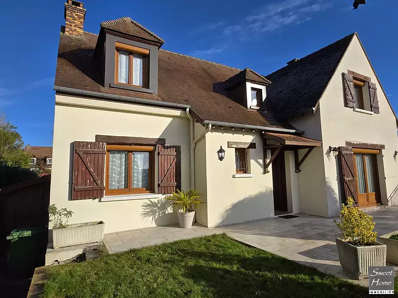 Maison, 168 m²