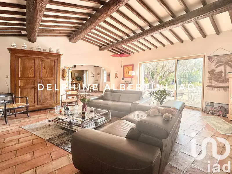 Maison, 245 m²