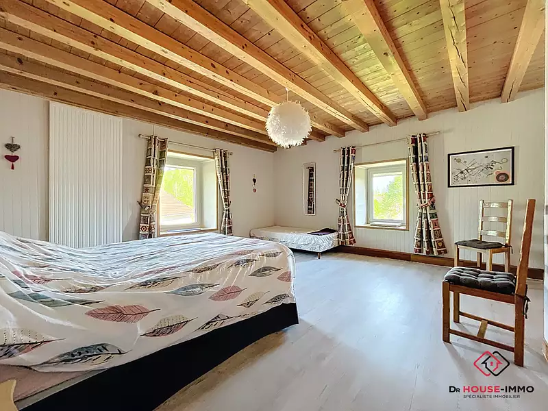 Maison, 166 m²