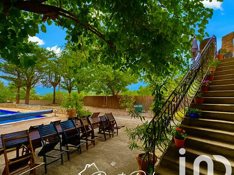 Maison, 198 m²