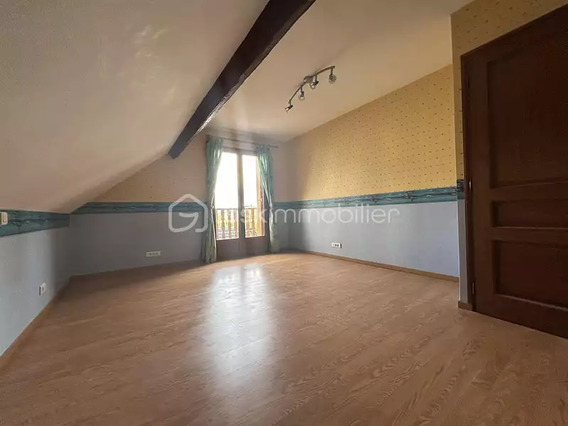 Maison, 220 m²