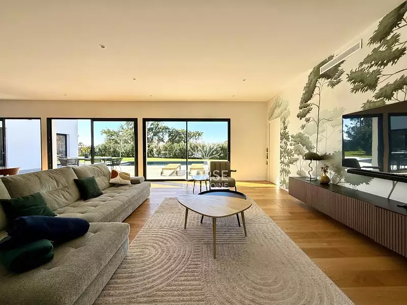 Maison, 164 m²