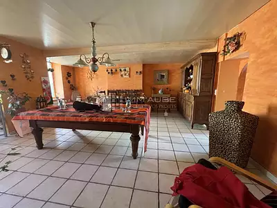 Maison, 162 m²