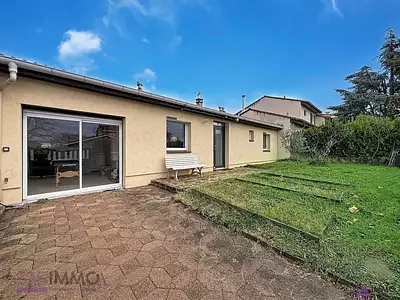 Maison, 77 m²