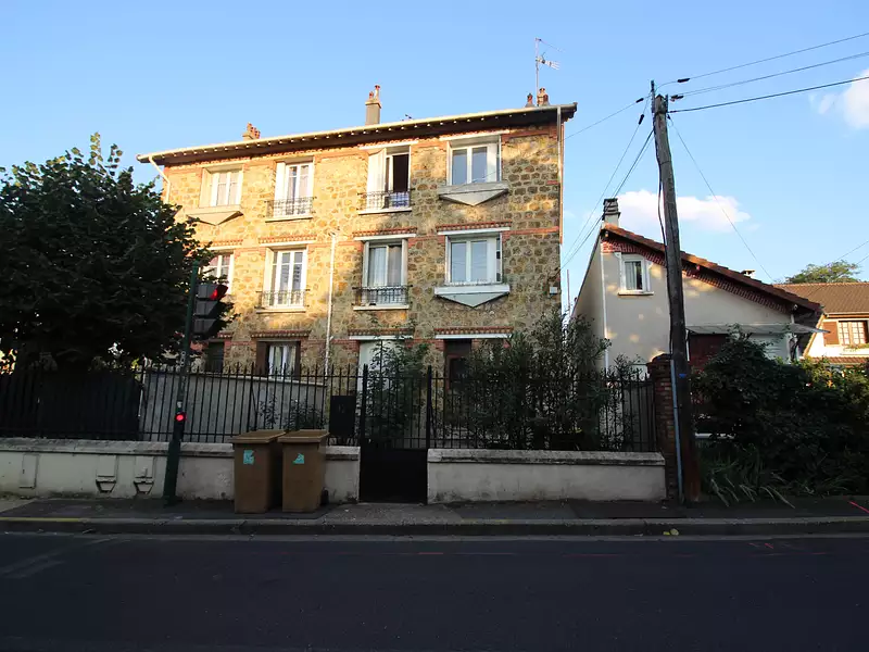 Immeuble, 210 m²