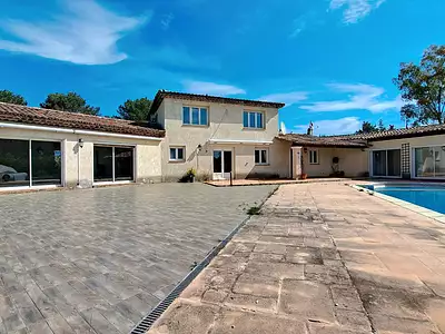 Maison, 260 m²