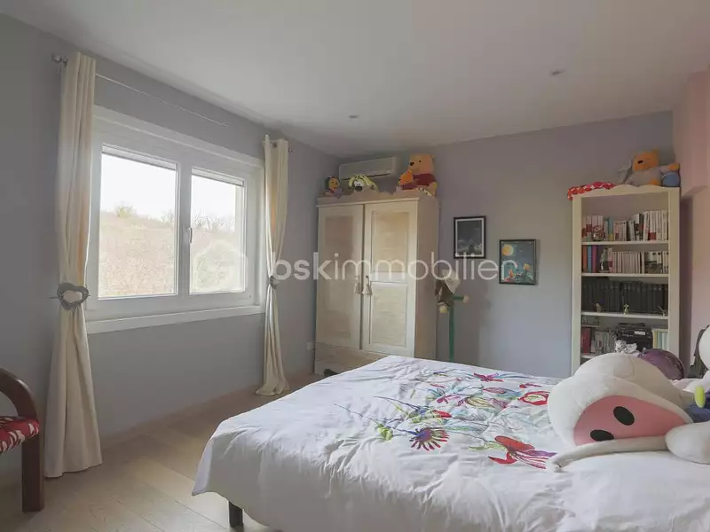 Maison, 280 m²