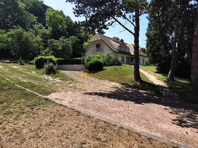 Maison, 235 m²