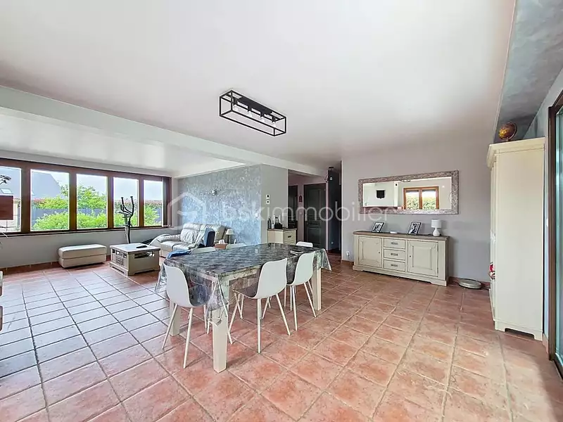 Maison, 195 m²