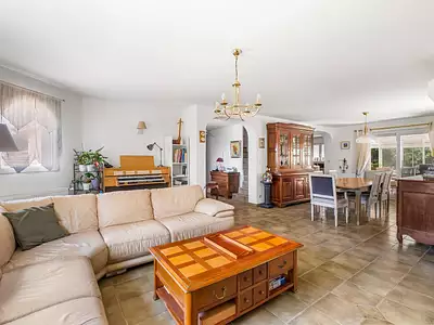 Maison, 181 m²