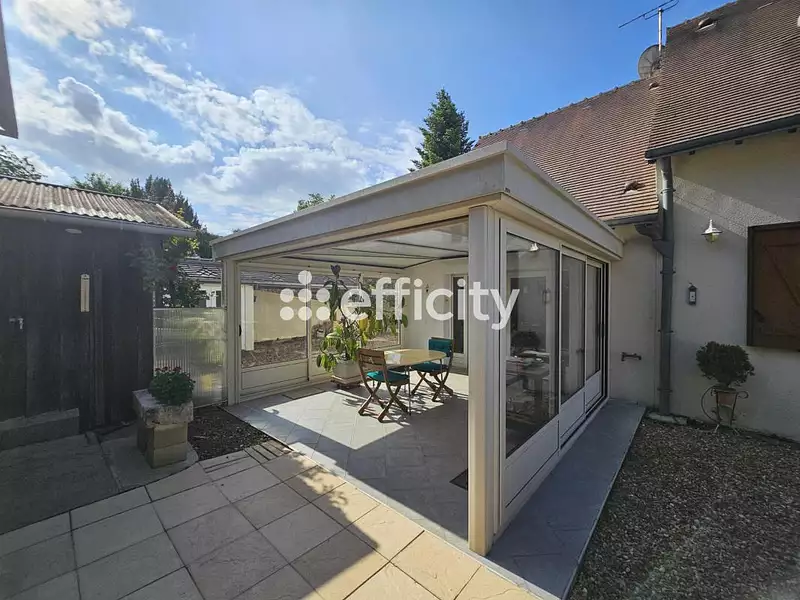 Maison, 153 m²