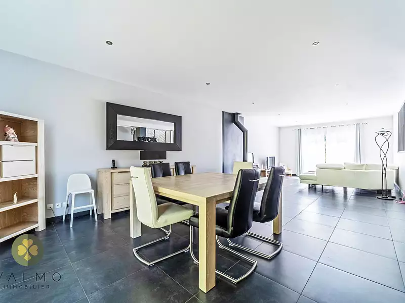 Maison, 169 m²