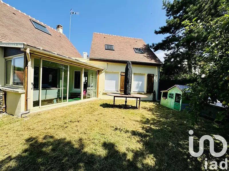 Maison, 181 m²