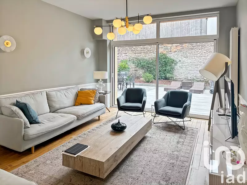 Maison, 220 m²