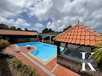 Maison, 210 m²