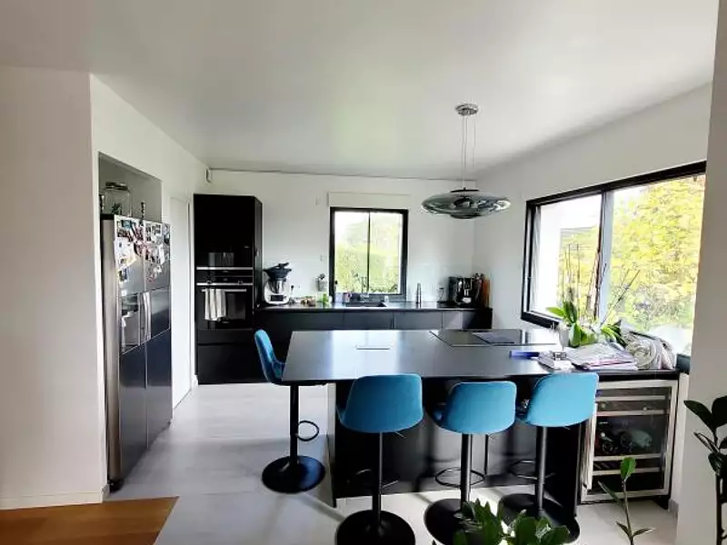 Maison, 210 m²