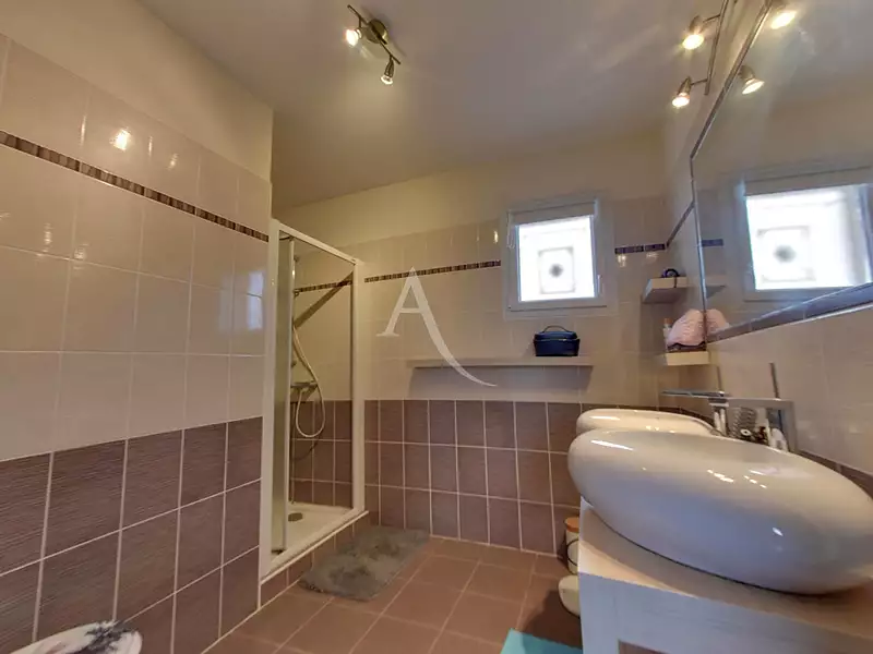 Maison, 148 m²