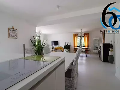 Maison, 205 m²