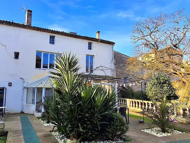 Maison, 275 m²