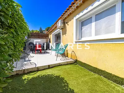 Maison, 77 m²
