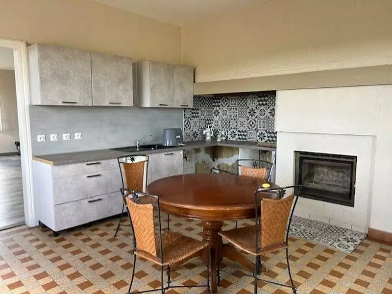 Maison, 200 m²
