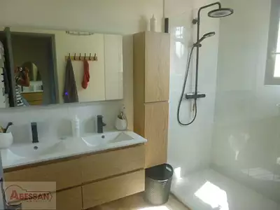 Maison, 93 m²