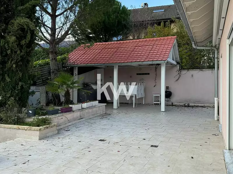 Maison, 227 m²