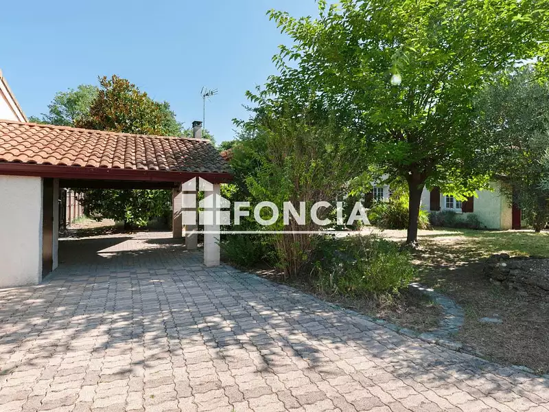 Maison, 165 m²