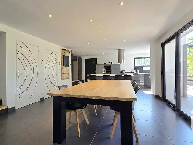 Maison, 145 m²