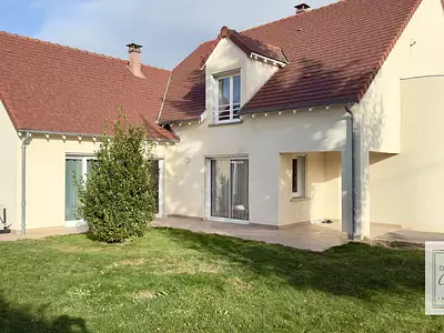 Maison, 250 m²