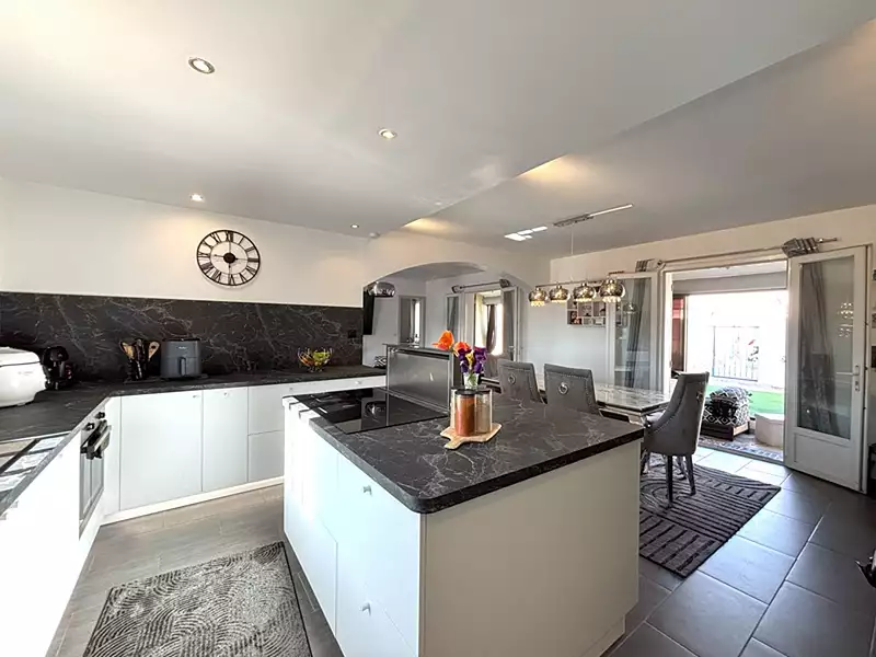 Maison, 114 m²