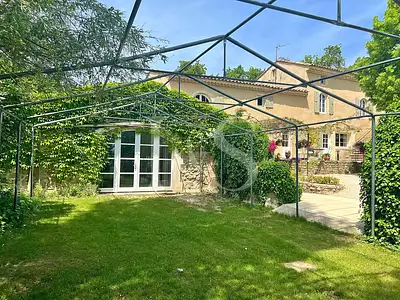 Maison, 320 m²