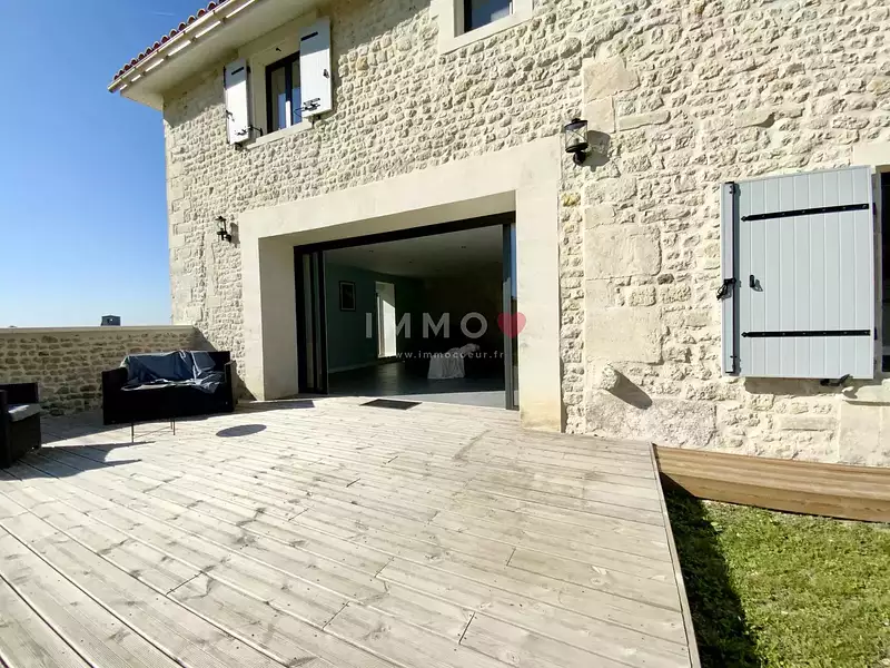 Maison, 250 m²