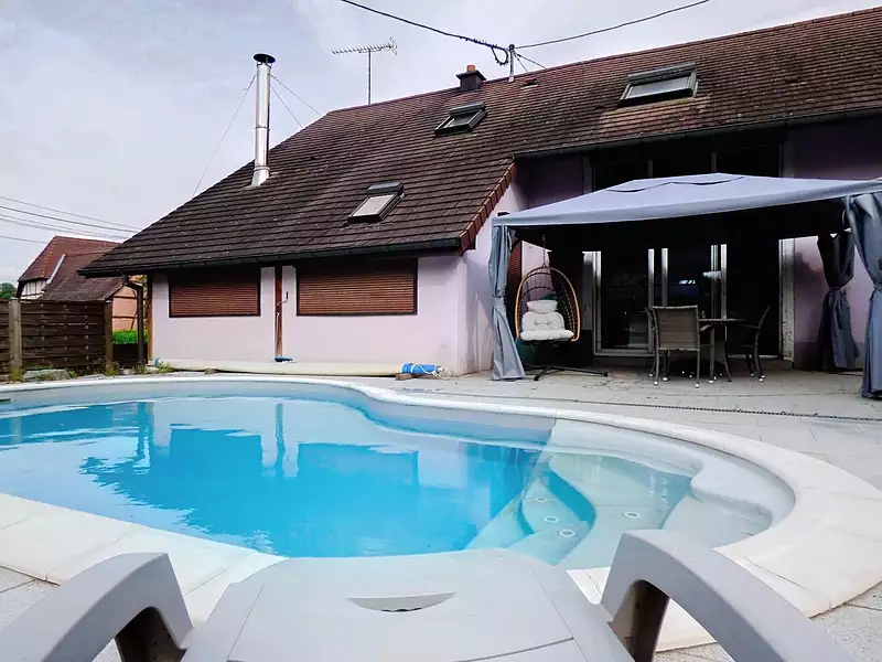 Maison, 180 m²