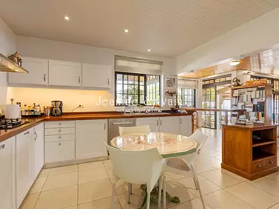 Maison, 200 m²