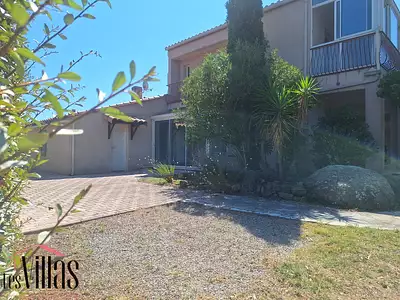 Maison, 225 m²