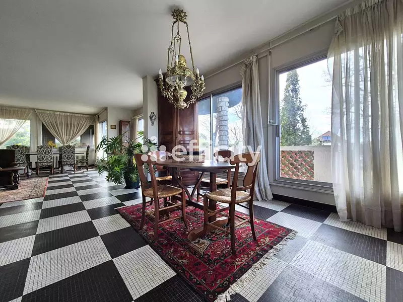 Maison, 195 m²