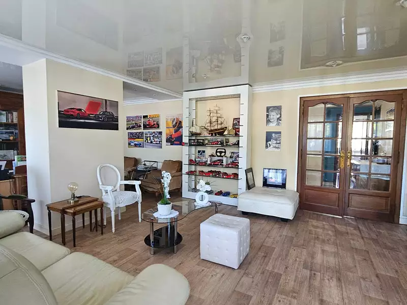 Appartement, 143,6 m²