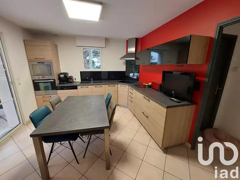 Maison, 180 m²