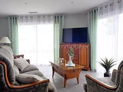 Maison, 168 m²