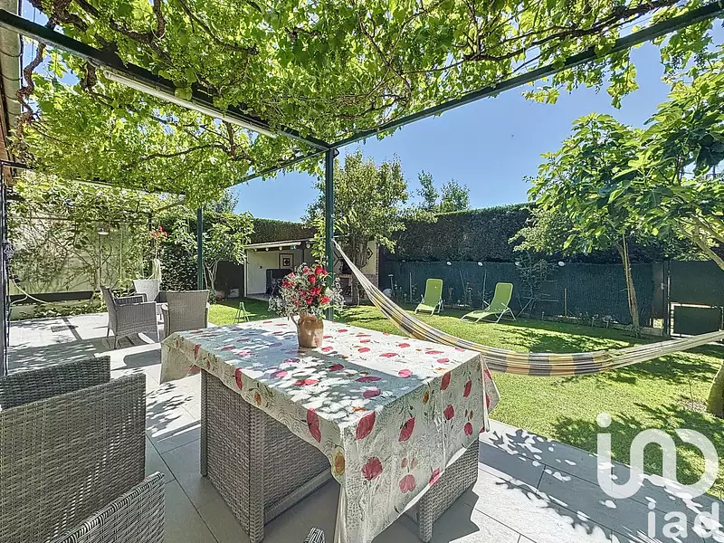 Maison, 231 m²