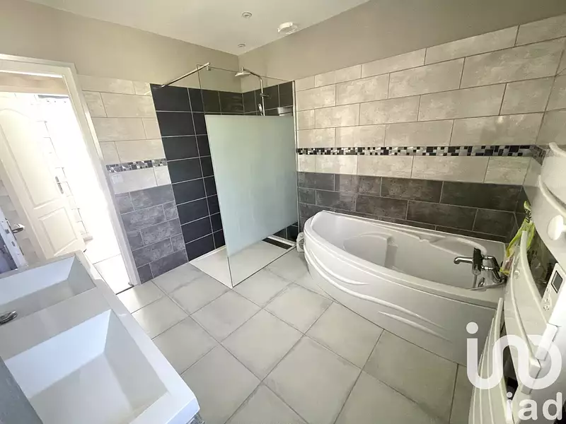 Maison, 124 m²