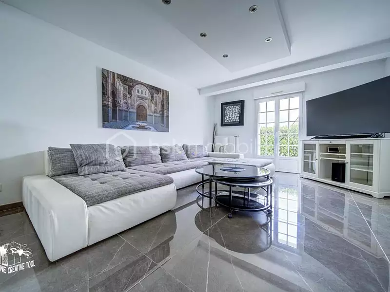 Maison, 161 m²