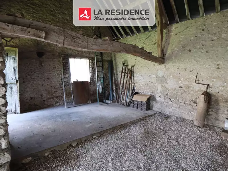 Terrain, 731 m²